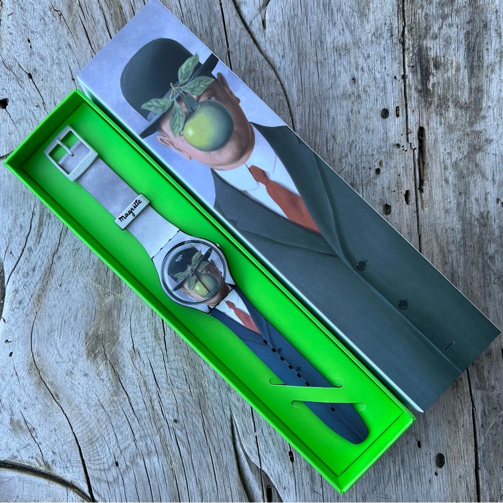 Swatch Art Journey, Swatch x Magritte (SUOZ350) NWT, Never worn, New Gent 41mm